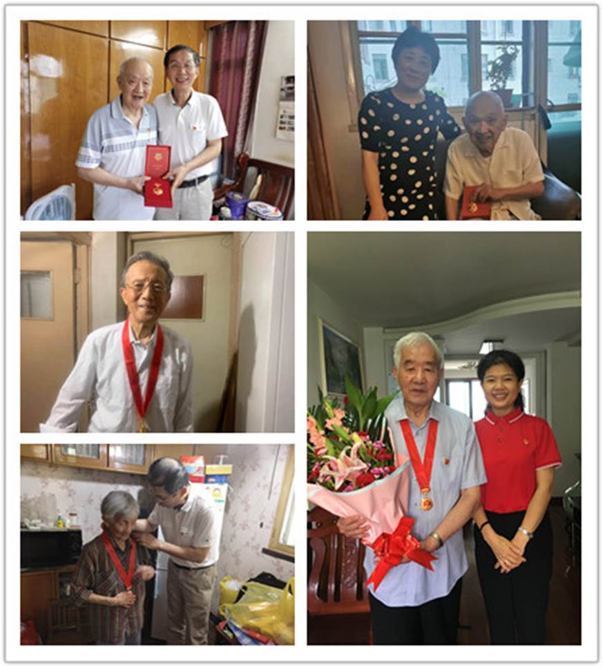 2021年6月24日探花直播
为王启华老党员颁发“光荣在党50年”纪念章（1）_副本